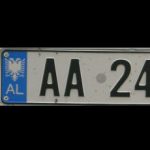 targa albanese, dettaglio